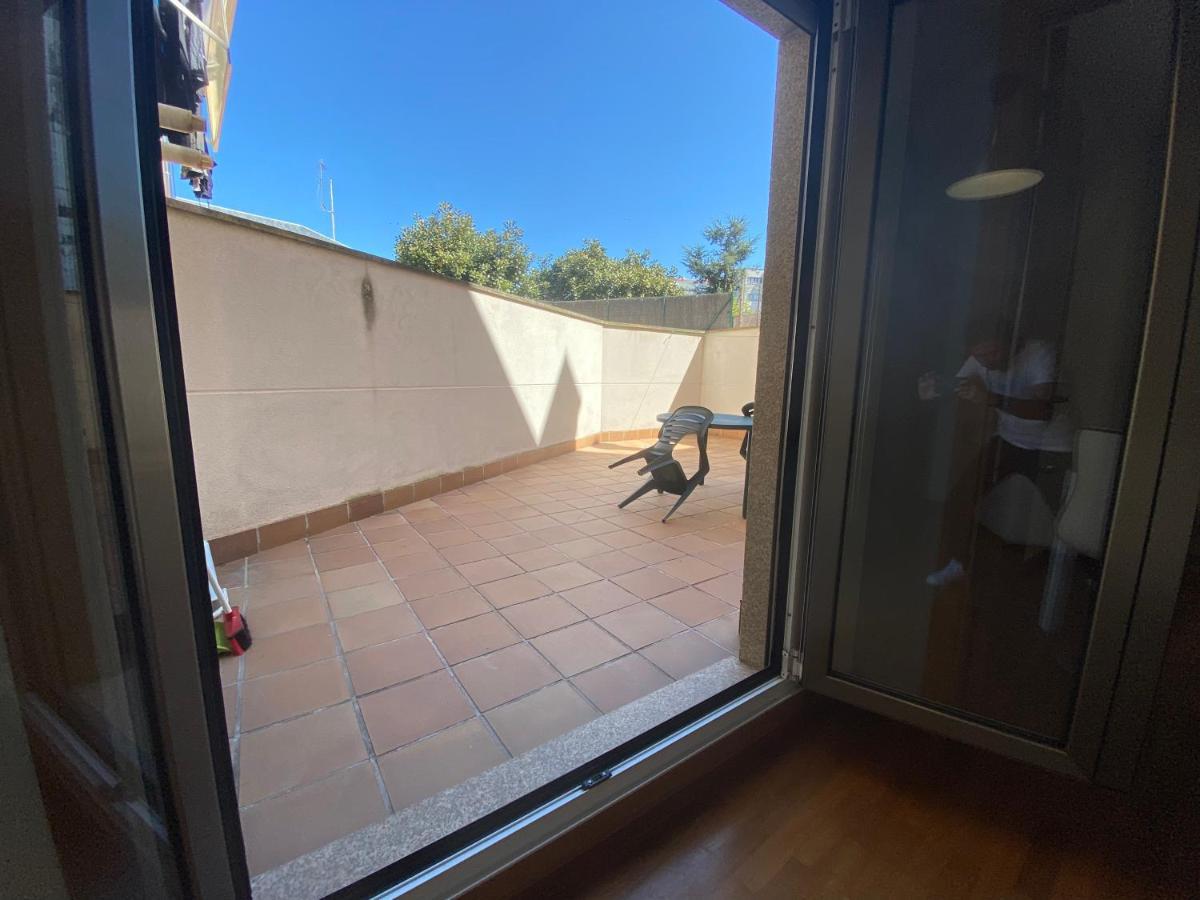 Apartamento A 5 Min Caminando De La Playa Sta. Cristina, Олейрос Экстерьер фото